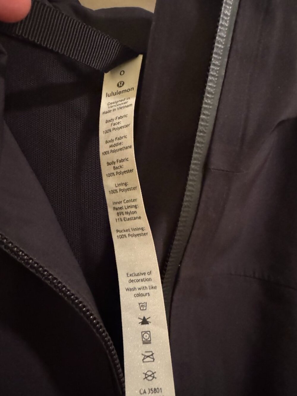 Lululemon Women's Rain Rebel Black Jacket Size 0 - Picture 5 of 5